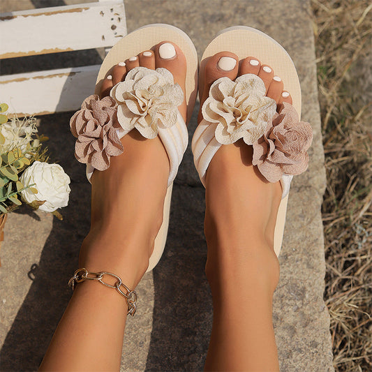 🩴Women's Non-Slip Beach Sandals with Floral Details🏖️